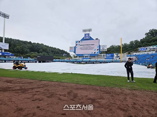 대구 삼성-NC 와카 1차전 결국 ‘지연 개시’→“2시40분 개시 목표, 그라운드 정비중” [WC1]