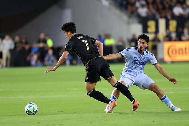 'LA 언론도 경악' 슈퍼스타 손흥민 난생처음 사라진다...'5연승' LA FC, 승리했는데 진짜 비상