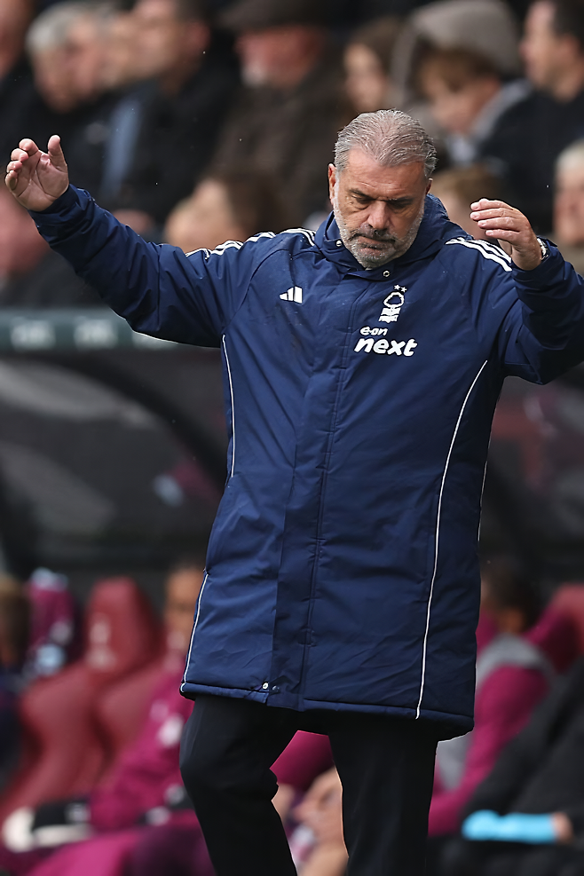 “흥민아, 어떡하면 좋지” 부임 7경기째 무승에 결국…英 BBC 비피셜 떴다, ‘경질 위기’ 포스테코글루 감독 회담 예정