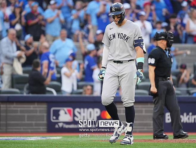 가을야구에서 '알까기' 웬말…저지 실책→실점, 다시 떠오르는 월드시리즈 악몽