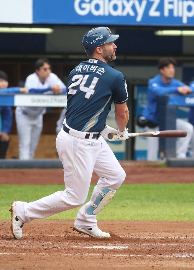 '부활한 구창모 역투' 5위 NC, 4위 삼성 제압...WC 2차전 간다