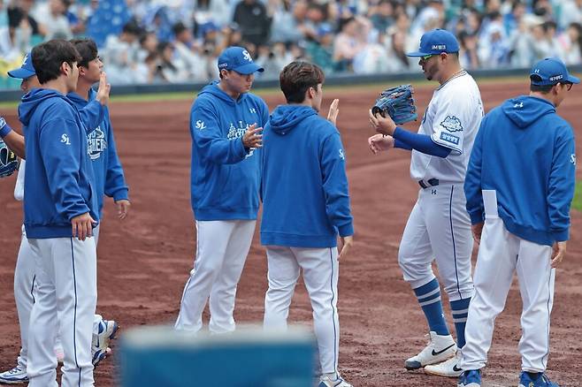 “김지찬이 타구를 잘못 판단했다” 레전드 일침, 설마 삼성 가을이 이 장면부터 꼬이나