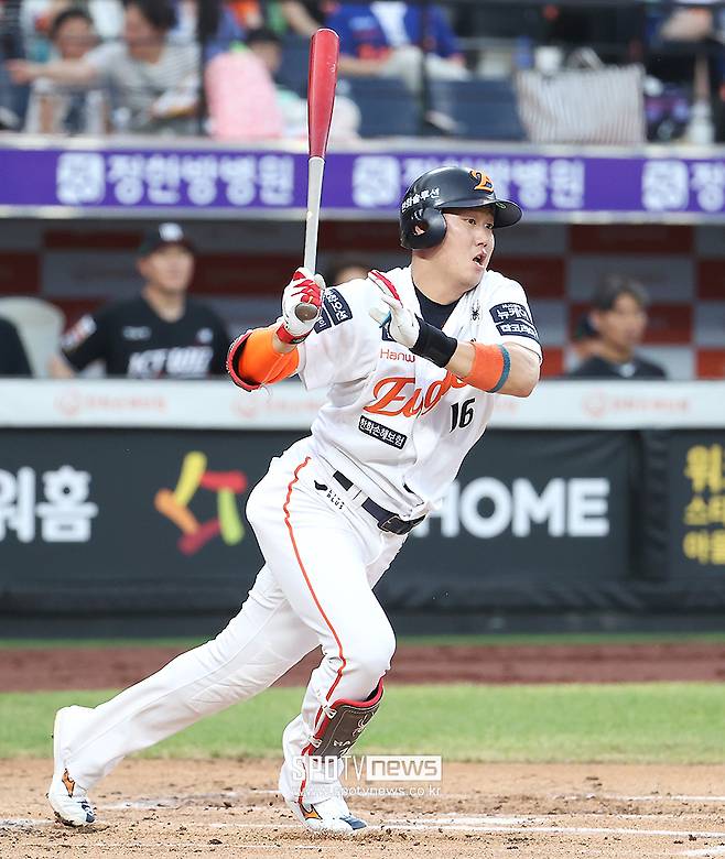 한화 50억 vs 1억이었는데, 1억이 더 잘하다니… 마음 편히, 51억으로 키스톤 콤비 샀네