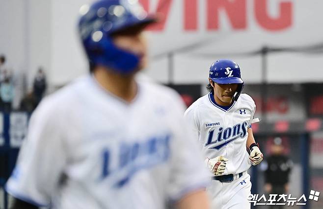 70억 FA '0이닝 4구' 강판 치욕→'병살타 3개' 와르르…삼성, 'WC 업셋' 희생양 위기 어쩌나 [WC1 현장]