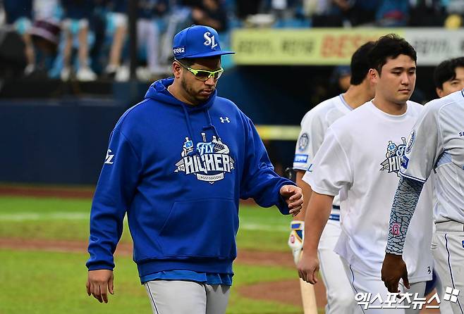 70억 FA '0이닝 4구' 강판 치욕→'병살타 3개' 와르르…삼성, 'WC 업셋' 희생양 위기 어쩌나 [WC1 현장]