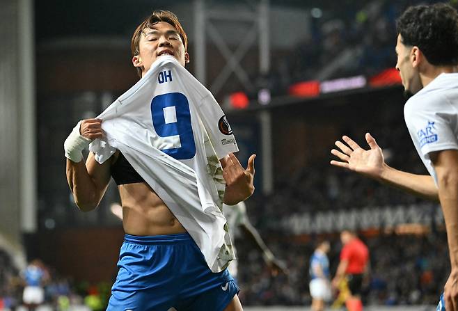 슈투트가르트 초비상 ‘오피셜’ 떴다, 오현규에게 싹싹 빌어야겠네…주전 공격수 발목 골절 진단→최대 ‘8주 아웃’