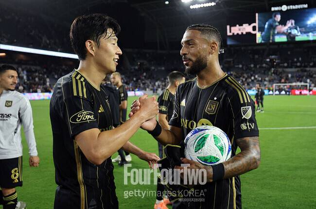 ‘내 골보다 흥민이 형이 먼저’…부앙가 혼낸 손흥민 “내가 손짓하긴 했지만 욕심냈어야지”