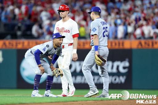 “모든 것을 바꿨다” 다저스를 역전패 위기에서 구한 번트 수비 하나 [MK현장]