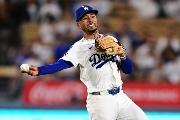 “모든 것을 바꿨다” 다저스를 역전패 위기에서 구한 번트 수비 하나 [MK현장]