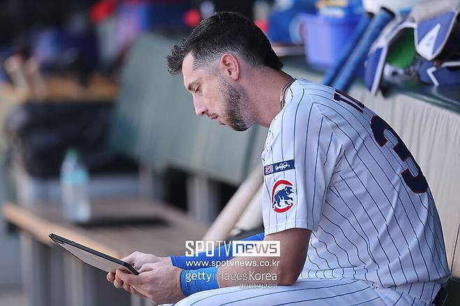 5억 달러라면서, 며칠 만에 1000억은 증발 위기… 前 KIA 선수 동생, 인생에 운이 안 따르나