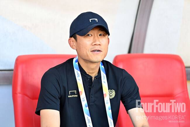 K리그서 실패하고 베트남 갔는데…반전은 없었다→최원권 감독, ‘리그 6G 무승+최하위’
