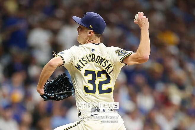 다저스 NLCS 올라가도 문제? 168km 괴물투수 초강력 투구에 술렁…ML 신기록 세울뻔 했다