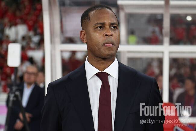 ‘신태용 경질’ 후회하나…’클라위버르트, 감독 우승 트로피 없다’→인니 현지 매체의 지적