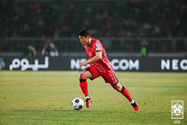 '대표팀 충격 제외' 황희찬, 골 넣고 달라져 돌아왔는데…훈련 중 종아리 부상 조짐 → 얼굴 감싸쥐고 심각한 표정까지