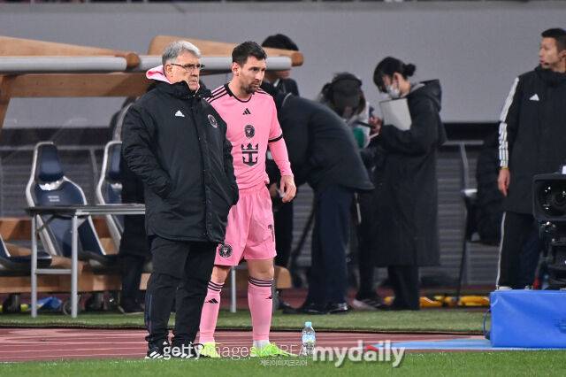 '메시 이어 손흥민 지휘한다'…MLS에서 감독 복 터졌다, LAFC 차기 감독 합의