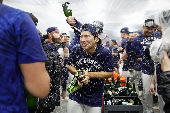 9-1로 이기고 있어야 되나? DS서도 외면받는 김혜성, 3차전 PHI 선발이 우완이기는 한데