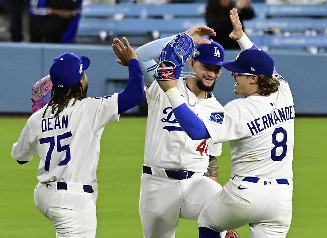 9-1로 이기고 있어야 되나? DS서도 외면받는 김혜성, 3차전 PHI 선발이 우완이기는 한데