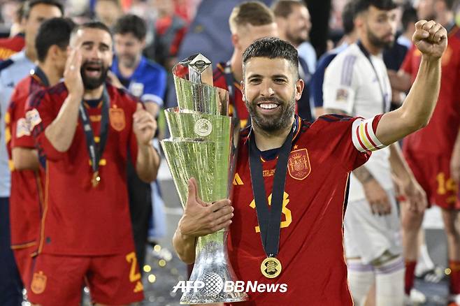 [오피셜] 또 한 명의 레전드가 떠난다, MLS에서 선수 은퇴 선언한 알바