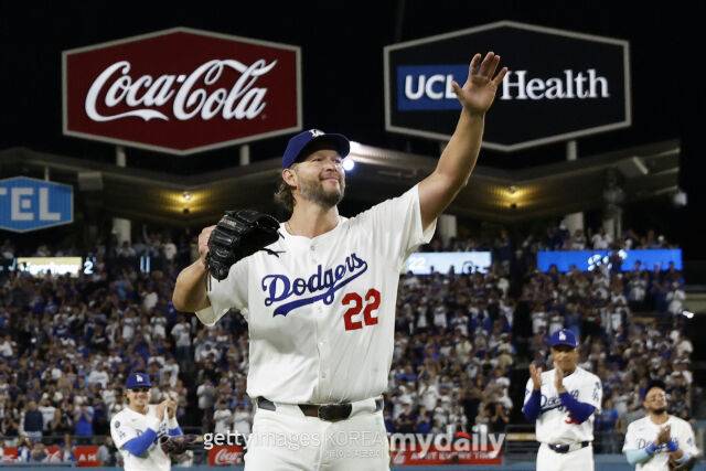 김혜성 안 나오는 것도 아쉽지만…다저스 레전드 커쇼의 마지막 가을야구는 언제 시작하나, 낭만은 못 챙긴다