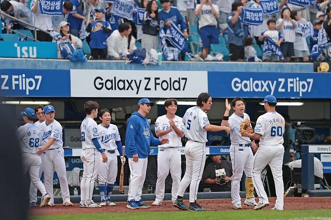 홈런왕도 꼼짝 못한 154km 미친 강속구…삼성에 새로운 가을 히어로가 나타났다