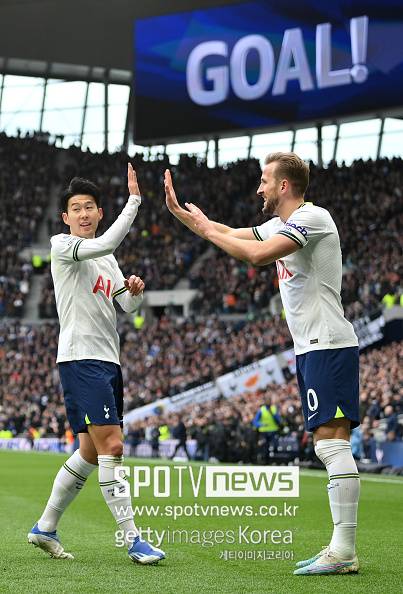 “난 아직 손흥민과 뛰고 싶지 않다...“ ‘오피셜’ 공식발표, 침묵 깬 해리 케인 작심발언 ”MLS 이적은 시기상조“ 뮌헨과 재계약 가능성도 시사