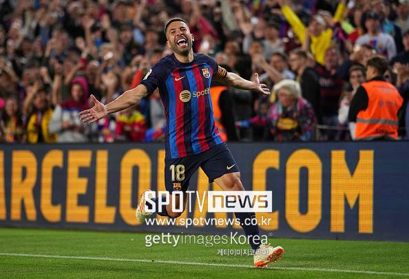 또 하나의 별이 진다 '굿바이 메시'...바르사부터 동고동락했던 알바, 축구화 벗는다