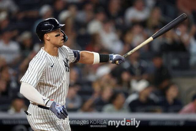 18승 에이스 6실점 강판했는데, 1-6→9-6 대역전승 실화냐…패패승 양키스 생명 연장, 저지 동점 스리런→치좀 역전 솔로포