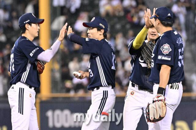 이승엽 떠나고 4개월, 두산은 여전히 잠잠하다…옆집 LG는 염경엽 최고대우 유력, 8개구단 2026 사령탑 확정