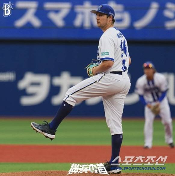 사이영상 투수가 사회인팀 상대로 1이닝 5실점, 불펜 활용도 어려운 연봉 600만달러 우완 어쩌나[민창기의 일본야구]