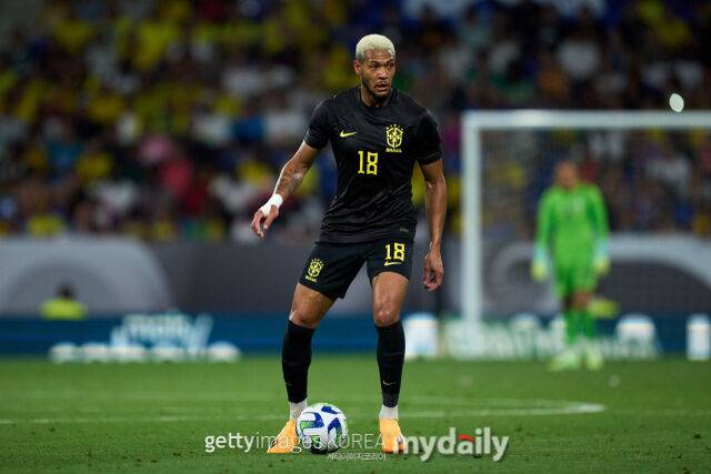 비행기 사고에도 우여곡절 끝에 한국 도착…