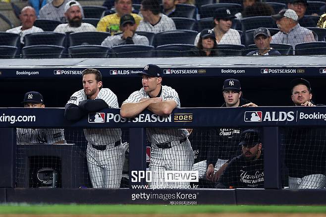 토론토, 진짜 32년 만에 WS 우승하나…양키스 잡고 ALCS 진출