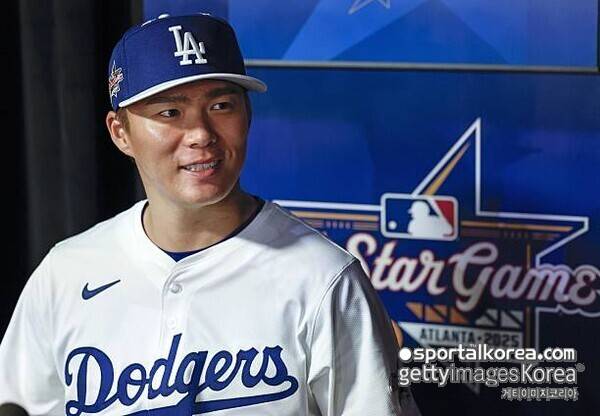 '이럴 수가' 4615억 에이스가 와르르, 56홈런 거포 넘지 못했다…5회도 못 채우고 조기 강판, 다저스 NLCS행 미뤄질까