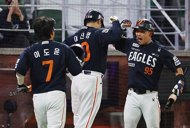 ‘한화는 웃고 있다?’ SSG든 삼성이든, 누가 와도 KS 진출 자신 있다 [SS포커스]