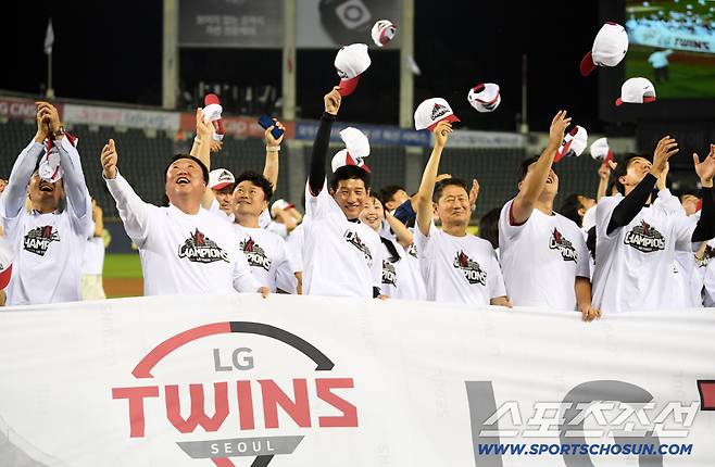 '1위' LG의 딜레마, 후보는 '12명' 최다 → 결과는 '빈손'?…막강 전력, 팀 전체가 거대한 A급 [SC포커스]