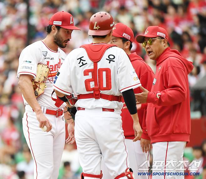 '장염 후폭풍인가' 충격적 2이닝 3실점 강판, 하필 PS에서 올해 최악투[인천 현장]