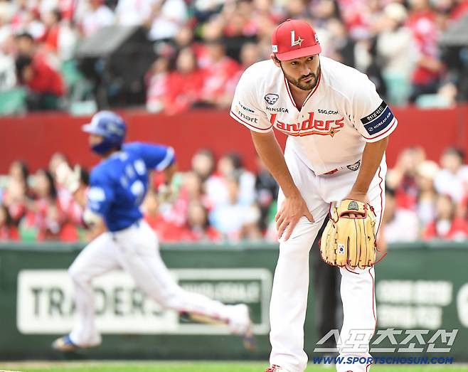 '장염 후폭풍인가' 충격적 2이닝 3실점 강판, 하필 PS에서 올해 최악투[인천 현장]