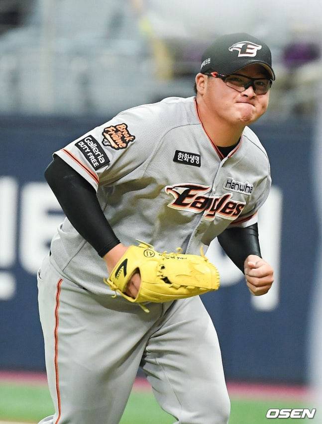 데뷔 첫해 PS 선발이 끝내 '방출 통보'라니, 185㎝ 유격수도 함께 나갔다... 한화 선수단 7명 정리 [공식발표]