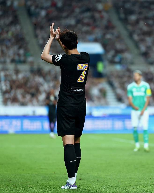 “손흥민은 EPL이 만든 예외였다”…리그 사무국이 뽑은 ‘역대 최고 골게터' 15인 등극→