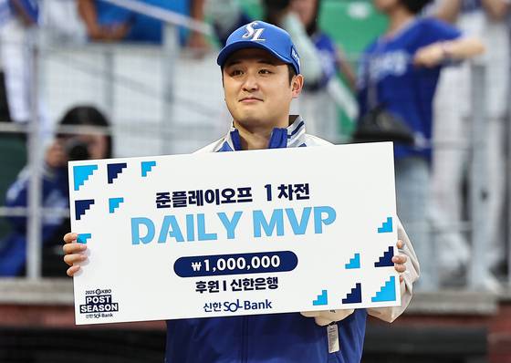 “147㎞ 위로는 던지지 마” 삼성 최원태 일깨운 ‘강민호다운 조언’