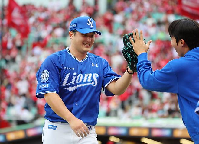 “엄상백 보고 있나?”…가을만 되면 고개 숙였던 최원태, 6이닝 8K 무실점 완벽투로 70억 몸값 증명+ 포스트시즌 잔혹사까지 한 방에 날렸다