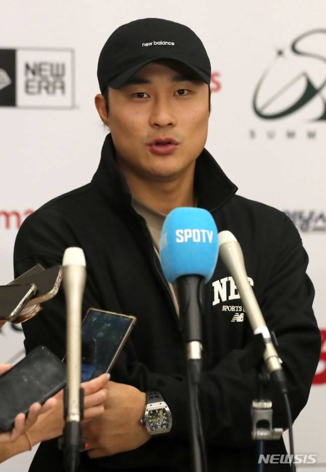 '귀국' 김하성, 2번째 FA냐 잔류냐... 4년 1135억 계약설도 나왔다 'ATL 팬도 갑론을박'