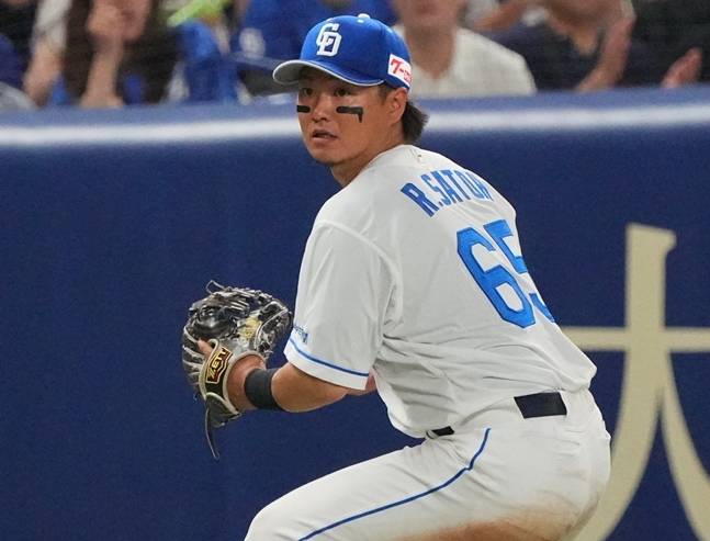 술 취해 숙소 아닌 곳에서 여성과 '늦잠' 日야구선수, '끝내' 방출