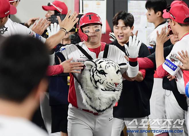 '이럴수가' FA 100억 최대어까지 압살했다…KIA 도대체 얼마를 더 줘야 할까