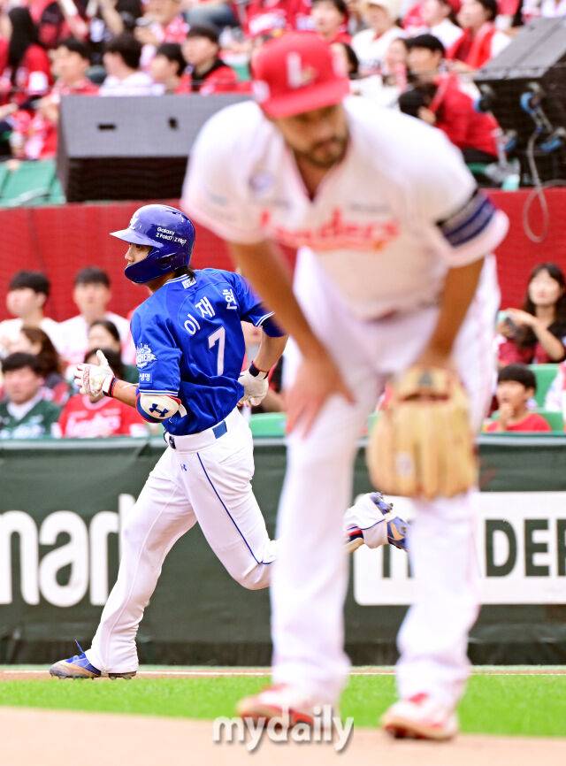 22세에 韓 PS 최초 기록 작성 실화냐…어떻게 박찬호 닮은꼴 흔들었나, 삼성 1차지명 유격수 해냈다