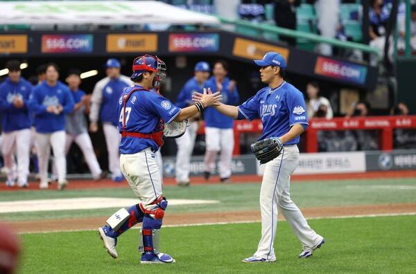 '147km/h 속도 제한' 세 차례 위반한 최원태, 강민호에 3만원 벌금 물게 된 사연은? [스춘 준PO1]