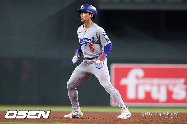 '상대 치명적 악송구→11회 대주자 김혜성의 끝내기 득점' 다저스의 역전극, 필라델피아 잡고 챔피언십 향한다 [NLDS4]