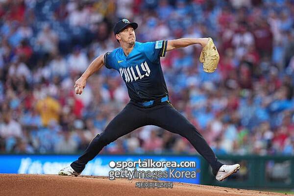 '5차전 가면 선발 투수였는데' 김혜성보다 더 '들러리 신세' 뷸러, 1경기도 나오지 못하고 엔딩