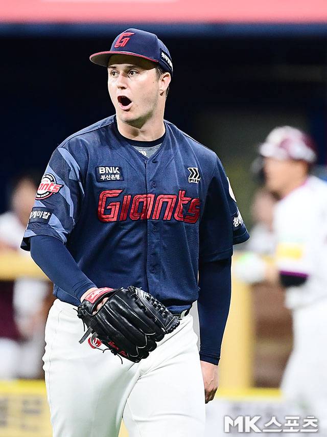 롯데, 외인 투수 농사는 뭐였나? 감보아 헤어질 결심+퇴출 데이비슨 GG 후보