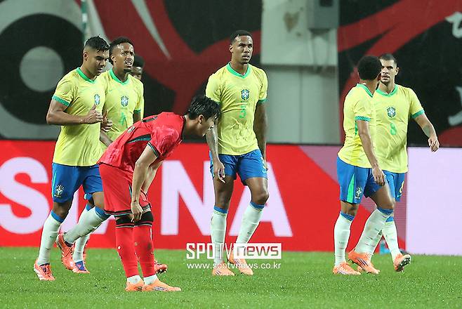 [SPO 현장] ‘손흥민이 사라졌다’ 홍명보호, FIFA랭킹 6위 클래스에 ‘탈탈’…브라질 스루패스+개인기에 스리백 무용지물 ‘고전’