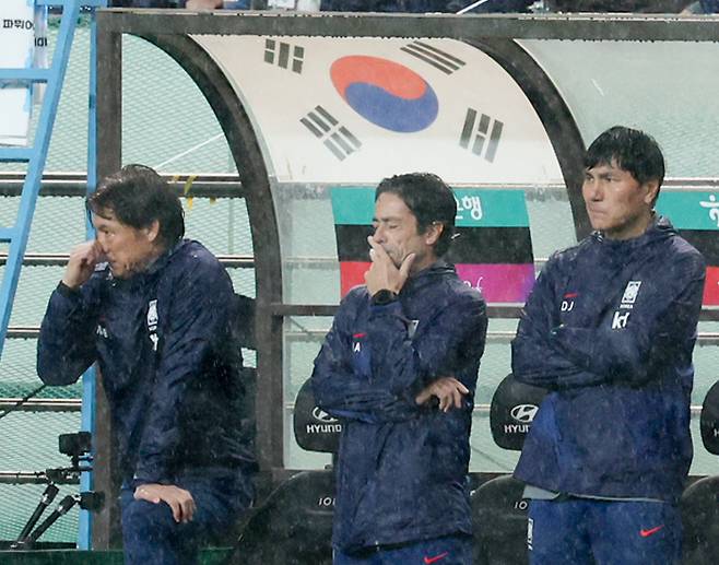 ‘아무리 브라질이지만, 이게 맞아?’ 홍명보호, ‘삼바군단’ 브라질 상대로 스리백 처참하게 무너지며 0-5 완패